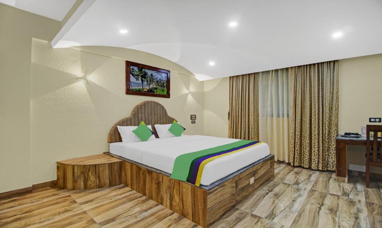 Treebo Majestic Palms, 2 Km From Colva Beach Benaulim Exterior photo